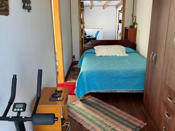CASA EN EL PUEBLO DE CURACAVI