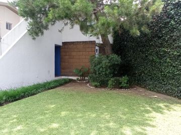 CASA EN VENTA EN LOMAS DEL SOL CON VIGILANCIA 24/7