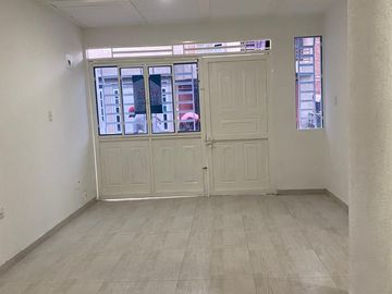 CA129 SE VENDE CASA BIFAMILIAR NUEVA URBANIZACIÓN GUAYACANES