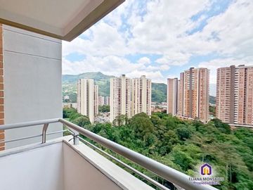 Apartamento de 3 alcobas en venta. Itagüí - Suramérica