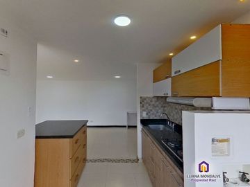 Apartamento de 3 alcobas en venta. Itagüí - Suramérica