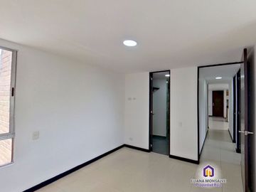 Apartamento de 3 alcobas en venta. Itagüí - Suramérica