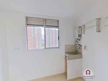 Apartamento de 3 alcobas en venta. Itagüí - Suramérica
