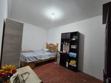 Oportunidad Venta De Casa De Dos Pisos En Pachacámac En Las Laderas