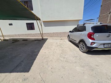 Oportunidad Venta De Casa De Dos Pisos En Pachacámac En Las Laderas