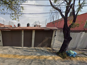 REMATO CASA EN LA GRAN VÍA 116, RESIDENCIAL EL DORADO, TLALNEPANTLA, EDO DE MÉXICO.