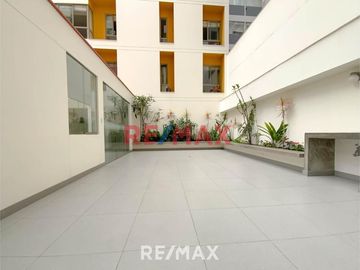 Venta De Moderno Departamento En Magdalena Del Mar DE 79M2