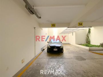 Venta De Moderno Departamento En Magdalena Del Mar DE 79M2