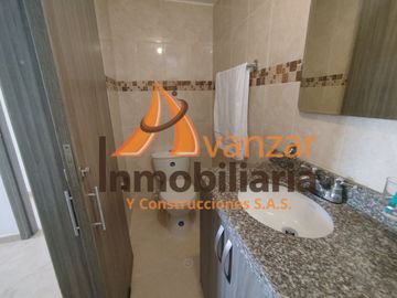 VENDO APARTAMENTO LA UNIVERSIDAD PLAZA