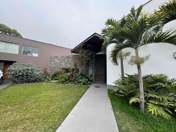Venta elegante residencia Urb. Rinconada Baja, La Molina