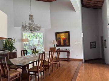 Venta elegante residencia Urb. Rinconada Baja, La Molina