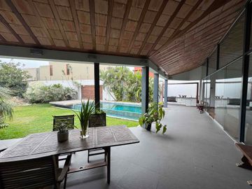 Venta elegante residencia Urb. Rinconada Baja, La Molina