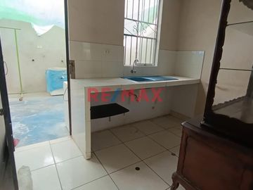 Se Vende Casa En Urb Villa Del Sol De Ica