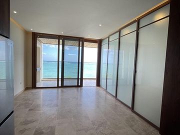 DEPARTAMENTO DE LUJO FRENTE AL MAR EN TANKAH TULUM