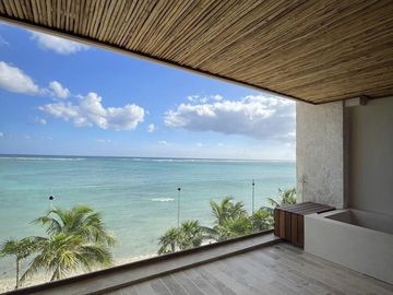 DEPARTAMENTO DE LUJO FRENTE AL MAR EN TANKAH TULUM