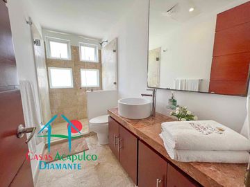 ¡Una sola propiedad, infinitas posibilidades! Inversión única en Vidamar con 4 apartaestudios en uno
