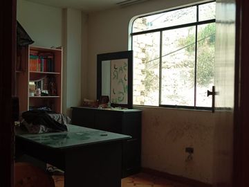 Venta De Casa De 3 Pisos En Puente Piedra