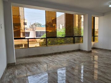 Vendo Casa C/potencial Residencial/comercial – Urb. San Antonio, Carapongo, Chosica