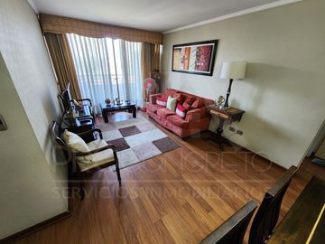 Venta de departamento en Av. Macul esq. Los Olmos, con 3 dormitorios, 2 terrazas, piscina, cowork y gran conectividad en condominio seguro