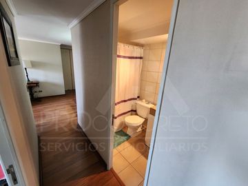 Venta de departamento en Av. Macul esq. Los Olmos, con 3 dormitorios, 2 terrazas, piscina, cowork y gran conectividad en condominio seguro