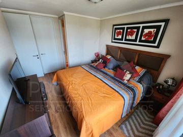 Venta de departamento en Av. Macul esq. Los Olmos, con 3 dormitorios, 2 terrazas, piscina, cowork y gran conectividad en condominio seguro