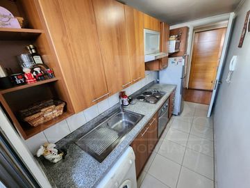 Venta de departamento en Av. Macul esq. Los Olmos, con 3 dormitorios, 2 terrazas, piscina, cowork y gran conectividad en condominio seguro