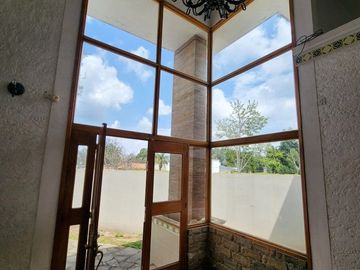 Casa con  diseño Mexicano Contemporáneo, en Fracc privado Tres Pasos.