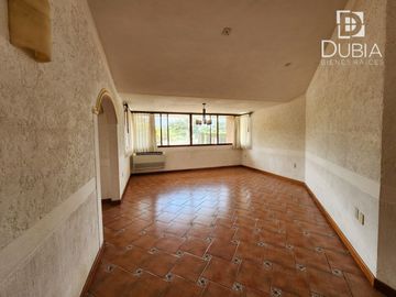 Casa con  diseño Mexicano Contemporáneo, en Fracc privado Tres Pasos.