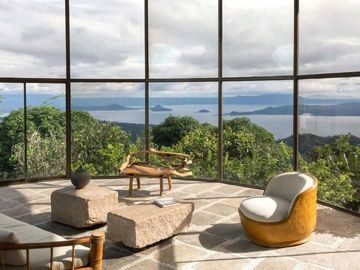 FOR SALE: 4-Bedroom Villa in Raffi'S Way Luxury Villa, Tagaytay, Cavite - VGA