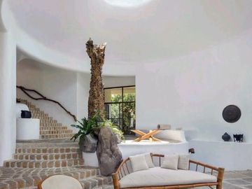 FOR SALE: 4-Bedroom Villa in Raffi'S Way Luxury Villa, Tagaytay, Cavite - VGA
