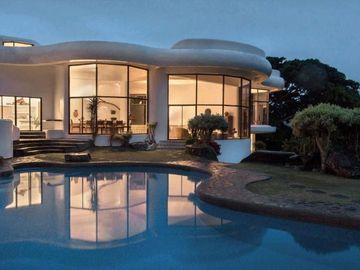 FOR SALE: 4-Bedroom Villa in Raffi'S Way Luxury Villa, Tagaytay, Cavite - VGA