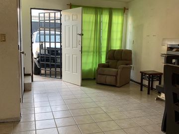 VENDO CASA EN LOMAS DE LA PRESA LEON GUANAJUATO