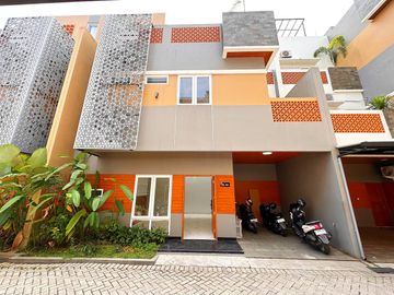 Rumah Ready Murah 2 Lantai / 4 Kamar Jagakarsa Jakarta Selatan Shm