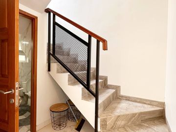 Rumah Ready Murah 2 Lantai / 4 Kamar Jagakarsa Jakarta Selatan Shm