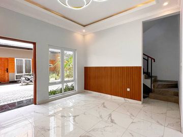 Rumah Ready Murah 2 Lantai / 4 Kamar Jagakarsa Jakarta Selatan Shm