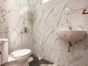 Rumah Ready Murah 2 Lantai / 4 Kamar Jagakarsa Jakarta Selatan Shm