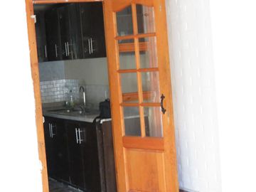 SE VENDE CASA 3 DORMITORIOS 1 BAÑO Y ESTACIONAMIENTO