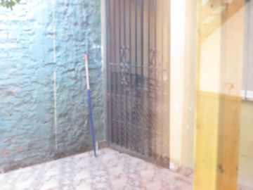 SE VENDE CASA 3 DORMITORIOS 1 BAÑO Y ESTACIONAMIENTO