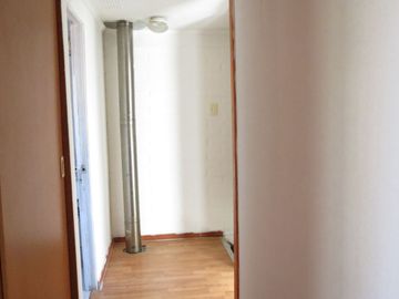 SE VENDE CASA 3 DORMITORIOS 1 BAÑO Y ESTACIONAMIENTO