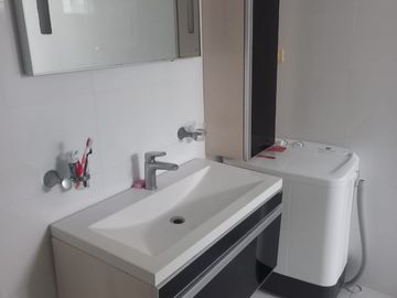 HERMOSO APARTAMENTO EN VENTA, EN BARRIO ALTO PRADO, CON PARQUEADERO DOBLE Y AREA DE 145 mts
