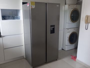 HERMOSO APARTAMENTO EN VENTA, EN BARRIO ALTO PRADO, CON PARQUEADERO DOBLE Y AREA DE 145 mts