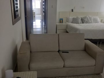 HERMOSO APARTAMENTO EN VENTA, EN BARRIO ALTO PRADO, CON PARQUEADERO DOBLE Y AREA DE 145 mts