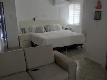 HERMOSO APARTAMENTO EN VENTA, EN BARRIO ALTO PRADO, CON PARQUEADERO DOBLE Y AREA DE 145 mts