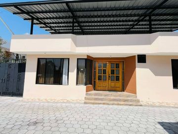 Casa de una planta en venta en Conocoto