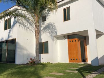 Casa en Renta Real del bosque