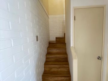 Casa de 4D-3B-2E en Microbarrio de Villa Jardines de Santa María, Maipú.