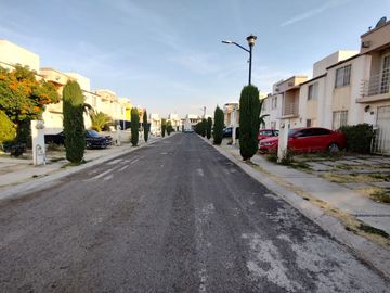 CASA EN VENTA EN PASEOS DE SAN MIGUEL