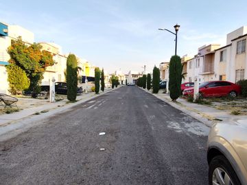 CASA EN VENTA EN PASEOS DE SAN MIGUEL