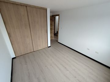 🏠 CASA 2 PLANTAS 3 DORMITORIOS CON TERRAZA -  $76,000.oo (Marianitas de Calderón)