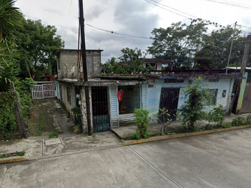 CASA DE RECUPERACIÓN BANCARIA EN CALLE VICENTE GUERRERO, COL. CENTRO, VEGA DE ALATORRE, VERACRUZ. ¡NO SE ACEPTAN CRÉDITOS!